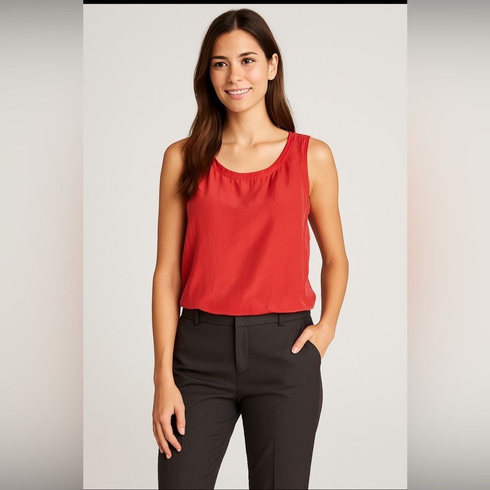 Women’s Lightweight Eddie Bauer Silk Tank Size Medium Basic